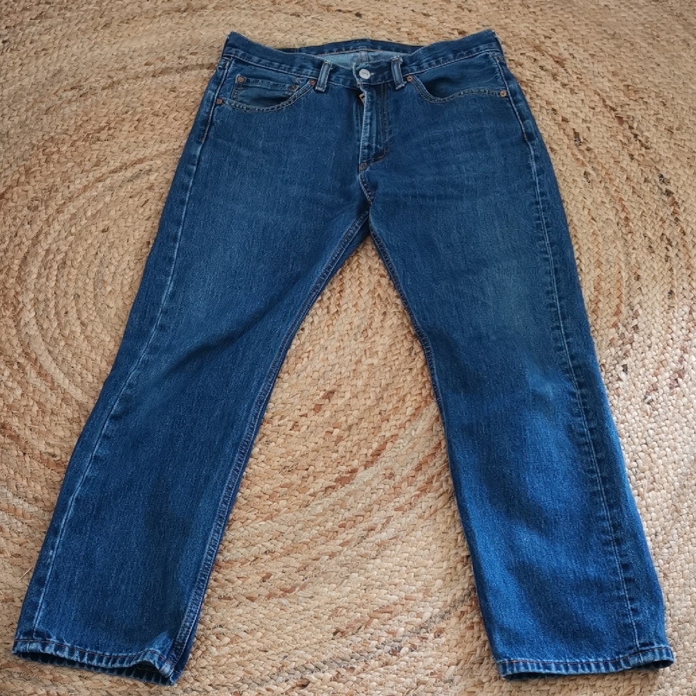 Mens Levis Red Tab 505 Classic Straight Leg Jeans Medium Denim Wash. Size 32/29